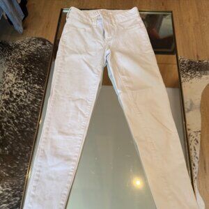 Pre-loved American Eagle White Skinny Jeans - Size 4